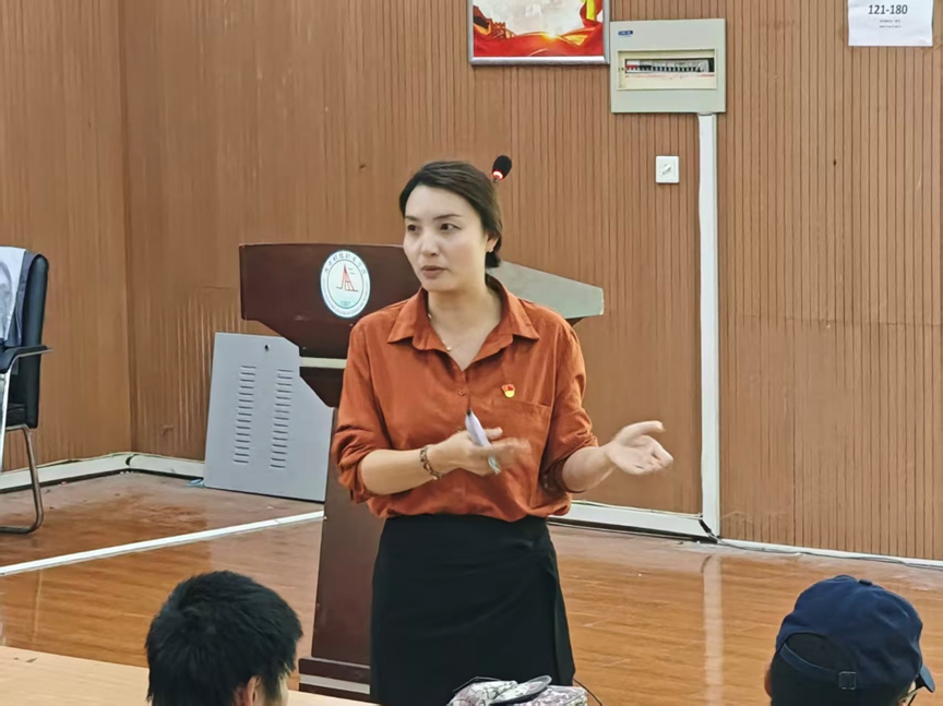 信息工程学院成功开展第二十一期入党积极分子第五次培训